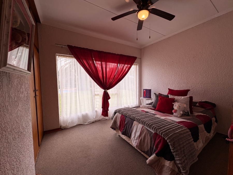 3 Bedroom Property for Sale in La Hoff North West